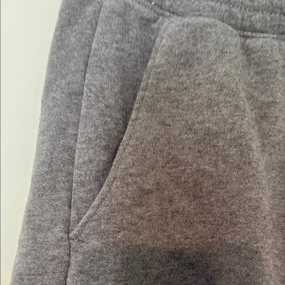 Abercrombie Kids A&F Essentials Grey Fleece Shorts Size 15/16